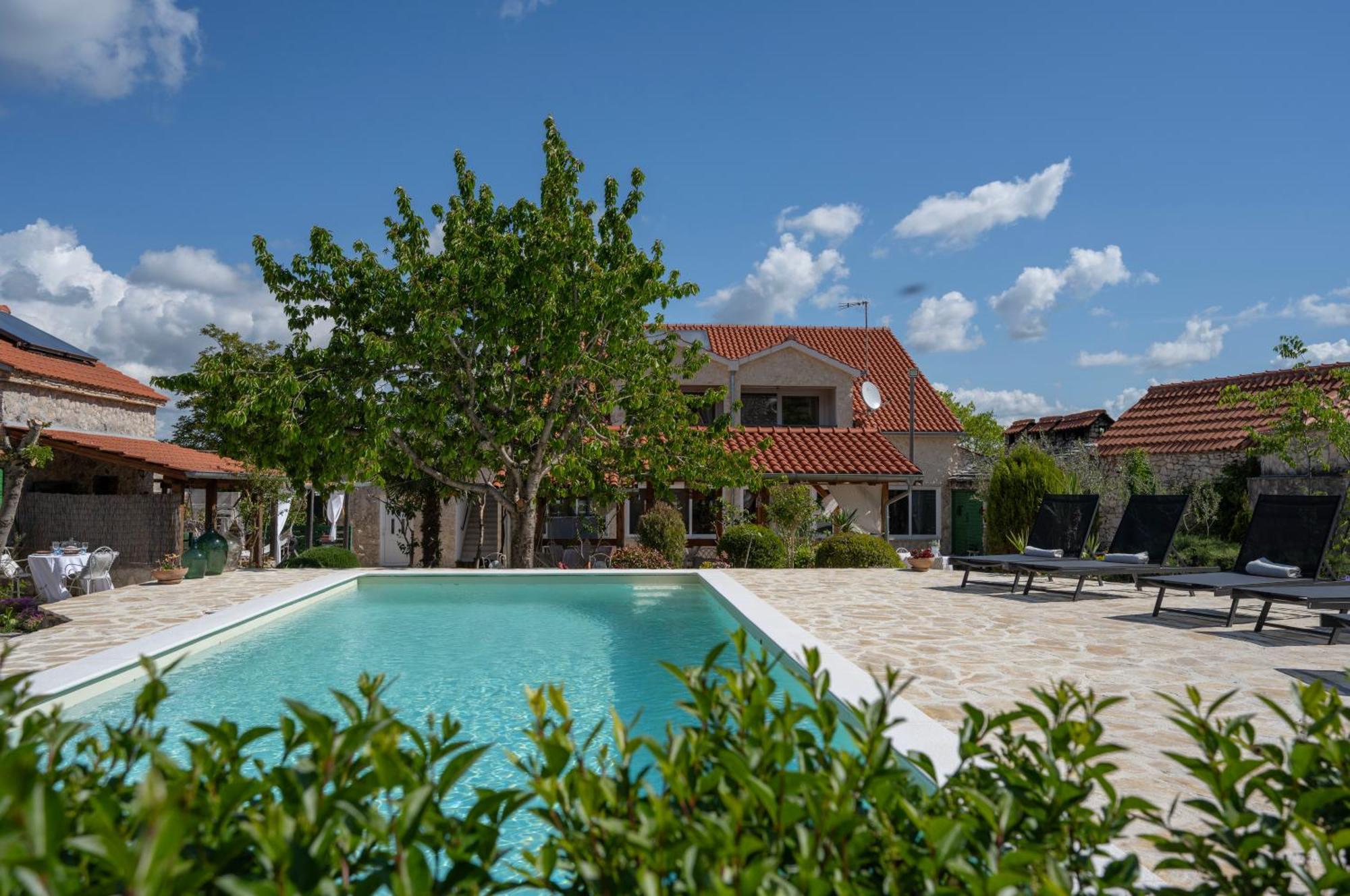 Kalpic Suites & Villa Lozovac Exteriér fotografie
